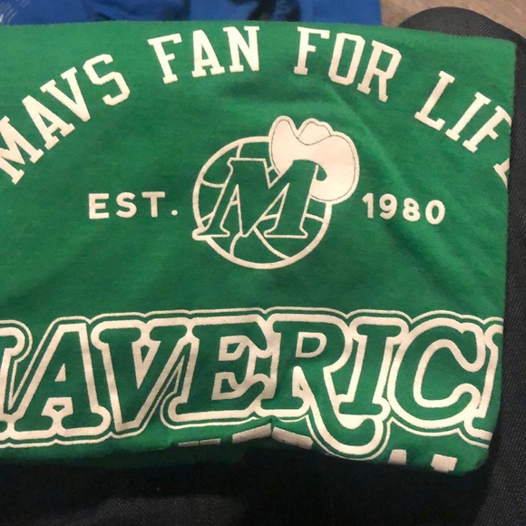 Dallas Mavericks T-shirt - Picture 3 of 4
